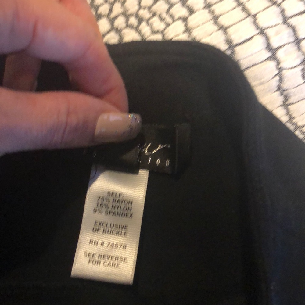 Cache Contour Black Skirt With Buckle - image 5